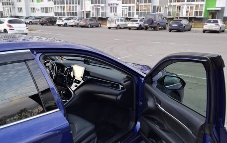 Toyota Camry, 2021 год, 3 650 000 рублей, 11 фотография