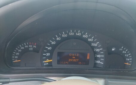 Mercedes-Benz C-Класс, 2003 год, 450 000 рублей, 4 фотография