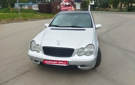 Mercedes-Benz C-Класс, 2003 год, 450 000 рублей, 13 фотография