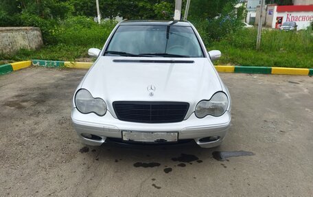 Mercedes-Benz C-Класс, 2003 год, 450 000 рублей, 23 фотография