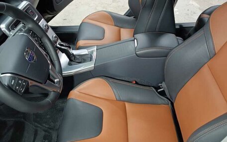 Volvo S60 Cross Country, 2018 год, 2 480 000 рублей, 3 фотография