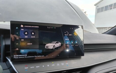 Toyota Camry, 2024 год, 4 800 000 рублей, 10 фотография