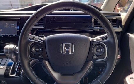 Honda Stepwgn IV, 2022 год, 1 987 000 рублей, 10 фотография