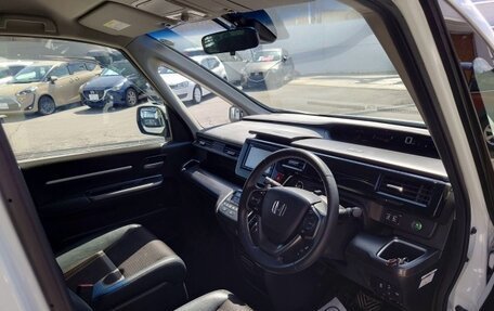 Honda Stepwgn IV, 2022 год, 1 987 000 рублей, 8 фотография