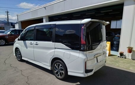 Honda Stepwgn IV, 2022 год, 1 987 000 рублей, 5 фотография