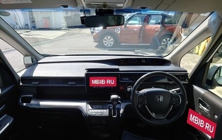 Honda Stepwgn IV, 2022 год, 1 987 000 рублей, 9 фотография