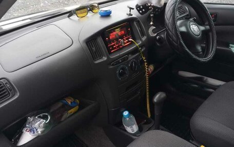 Toyota Succeed I рестайлинг, 2002 год, 520 000 рублей, 6 фотография