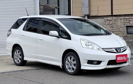 Honda Fit Shuttle I рестайлинг, 2015 год, 755 000 рублей, 1 фотография