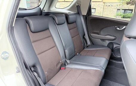 Honda Fit Shuttle I рестайлинг, 2015 год, 755 000 рублей, 19 фотография