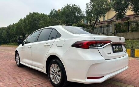 Toyota Corolla, 2022 год, 1 200 000 рублей, 3 фотография