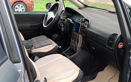 Opel Zafira A рестайлинг, 2003 год, 490 000 рублей, 18 фотография