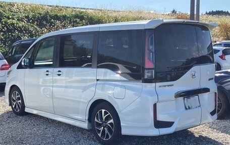 Honda Stepwgn IV, 2021 год, 2 150 000 рублей, 3 фотография