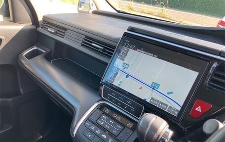 Honda Stepwgn IV, 2021 год, 2 150 000 рублей, 20 фотография