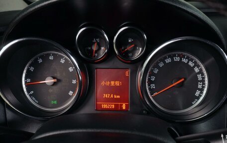 Opel Astra J, 2010 год, 759 000 рублей, 16 фотография