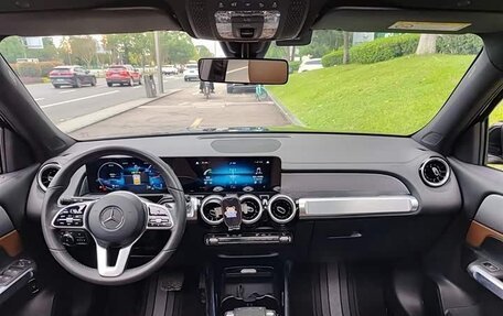 Mercedes-Benz GLB, 2021 год, 2 235 469 рублей, 6 фотография