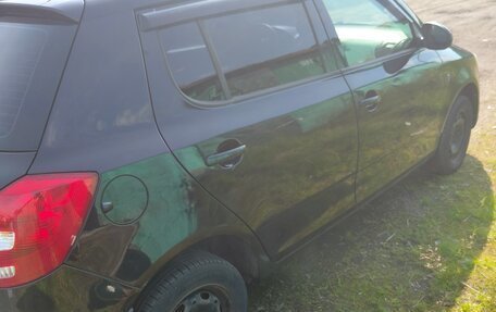 Skoda Fabia II, 2010 год, 400 000 рублей, 2 фотография