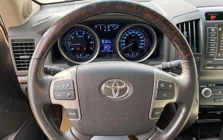 Toyota Land Cruiser 200, 2008 год, 3 190 000 рублей, 10 фотография