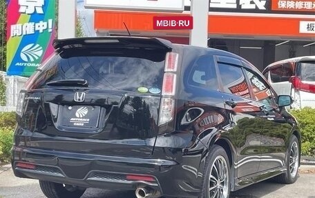 Honda Stream II, 2012 год, 940 001 рублей, 3 фотография