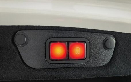 Mercedes-Benz C-Класс, 2018 год, 2 210 000 рублей, 28 фотография