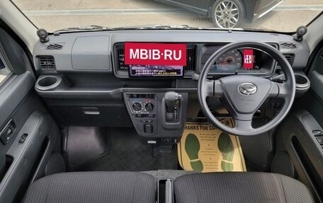 Daihatsu Hijet, 2022 год, 750 000 рублей, 4 фотография