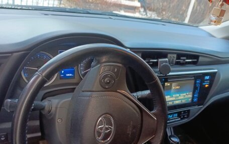 Toyota Corolla, 2018 год, 2 000 000 рублей, 7 фотография