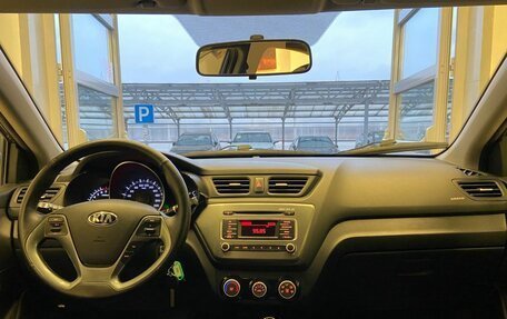 KIA Rio III рестайлинг, 2017 год, 1 000 000 рублей, 4 фотография