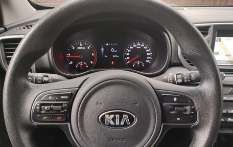 KIA Sportage IV рестайлинг, 2018 год, 1 750 000 рублей, 5 фотография