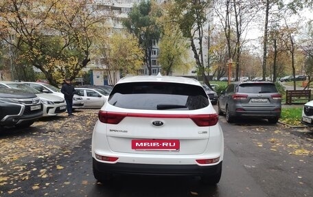 KIA Sportage IV рестайлинг, 2018 год, 1 750 000 рублей, 2 фотография