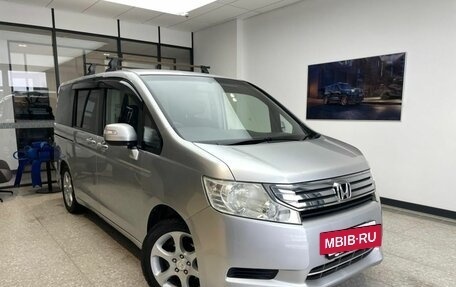 Honda Stepwgn IV, 2011 год, 1 450 000 рублей, 4 фотография