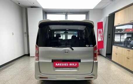 Honda Stepwgn IV, 2011 год, 1 450 000 рублей, 6 фотография