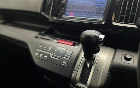 Honda Stepwgn IV, 2011 год, 1 450 000 рублей, 15 фотография