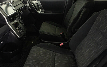 Toyota Voxy II, 2012 год, 1 469 000 рублей, 8 фотография