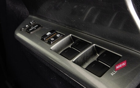 Toyota Voxy II, 2012 год, 1 469 000 рублей, 22 фотография