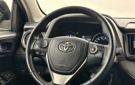 Toyota RAV4, 2017 год, 2 359 000 рублей, 18 фотография