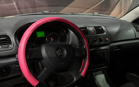 Skoda Fabia II, 2013 год, 690 000 рублей, 7 фотография