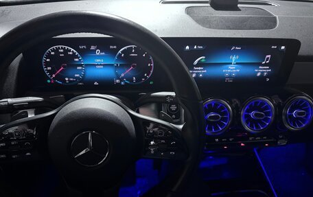 Mercedes-Benz GLB, 2020 год, 3 340 000 рублей, 13 фотография