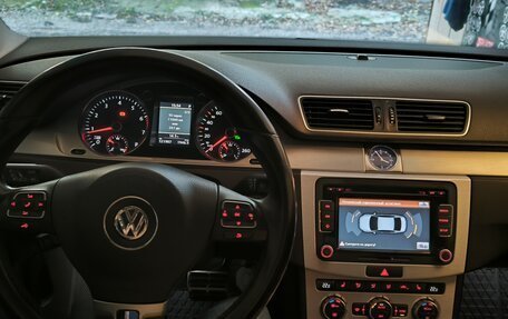 Volkswagen Passat B7, 2012 год, 1 530 000 рублей, 26 фотография