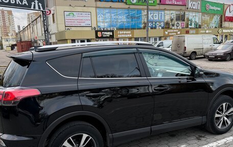 Toyota RAV4, 2017 год, 2 190 000 рублей, 4 фотография