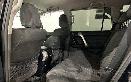 Toyota Land Cruiser Prado 150 рестайлинг 2, 2011 год, 2 999 000 рублей, 13 фотография