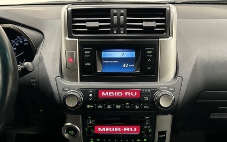 Toyota Land Cruiser Prado 150 рестайлинг 2, 2011 год, 2 999 000 рублей, 18 фотография