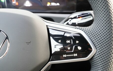 Volkswagen Tiguan, 2025 год, 4 900 000 рублей, 21 фотография