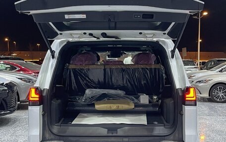 Lexus LX, 2025 год, 23 990 000 рублей, 4 фотография