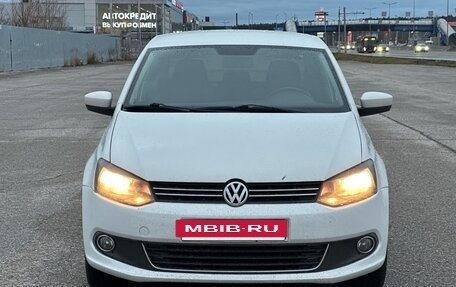 Volkswagen Polo VI (EU Market), 2014 год, 890 000 рублей, 3 фотография