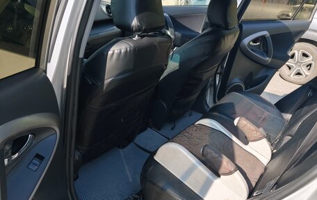 Toyota RAV4, 2007 год, 1 000 000 рублей, 10 фотография