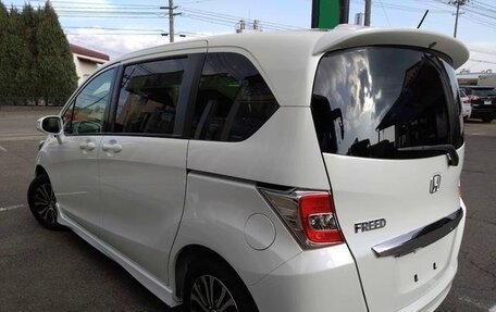 Honda Freed I, 2016 год, 745 000 рублей, 5 фотография