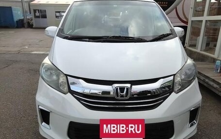 Honda Freed I, 2016 год, 745 000 рублей, 3 фотография