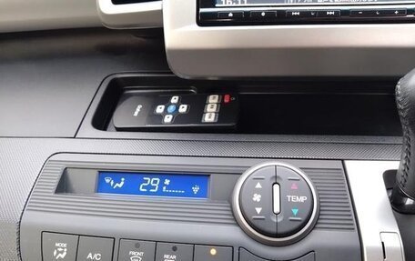 Honda Freed I, 2016 год, 745 000 рублей, 13 фотография