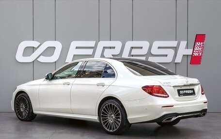 Mercedes-Benz E-Класс, 2019 год, 4 100 000 рублей, 2 фотография