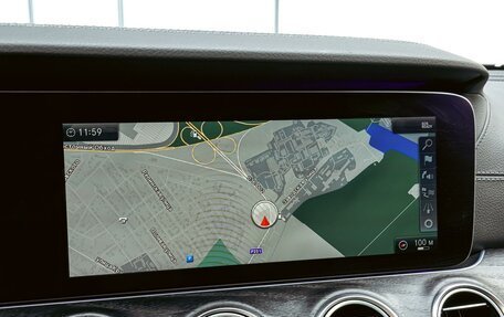 Mercedes-Benz E-Класс, 2019 год, 4 100 000 рублей, 14 фотография