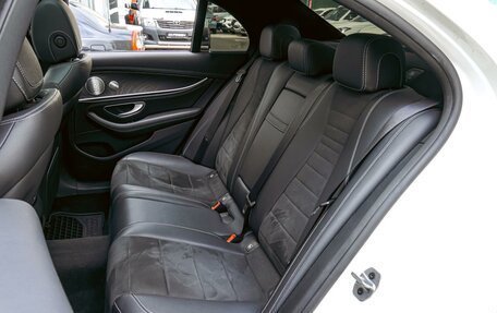 Mercedes-Benz E-Класс, 2019 год, 4 100 000 рублей, 9 фотография